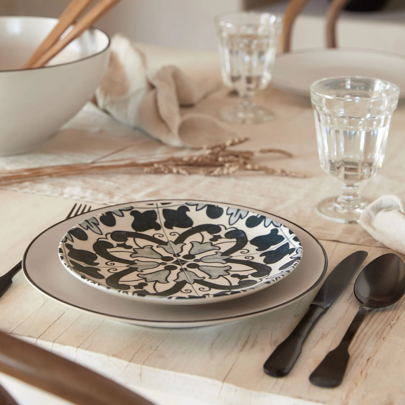 saga flatware 5 piece set